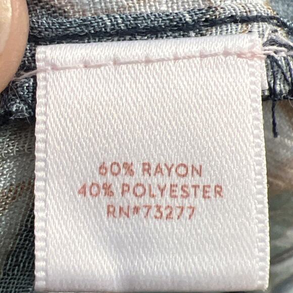 Lauren Conrad Womens sz XL Top Gray Floral Flared Sleeve Button Open Back Blouse - Picture 3 of 13